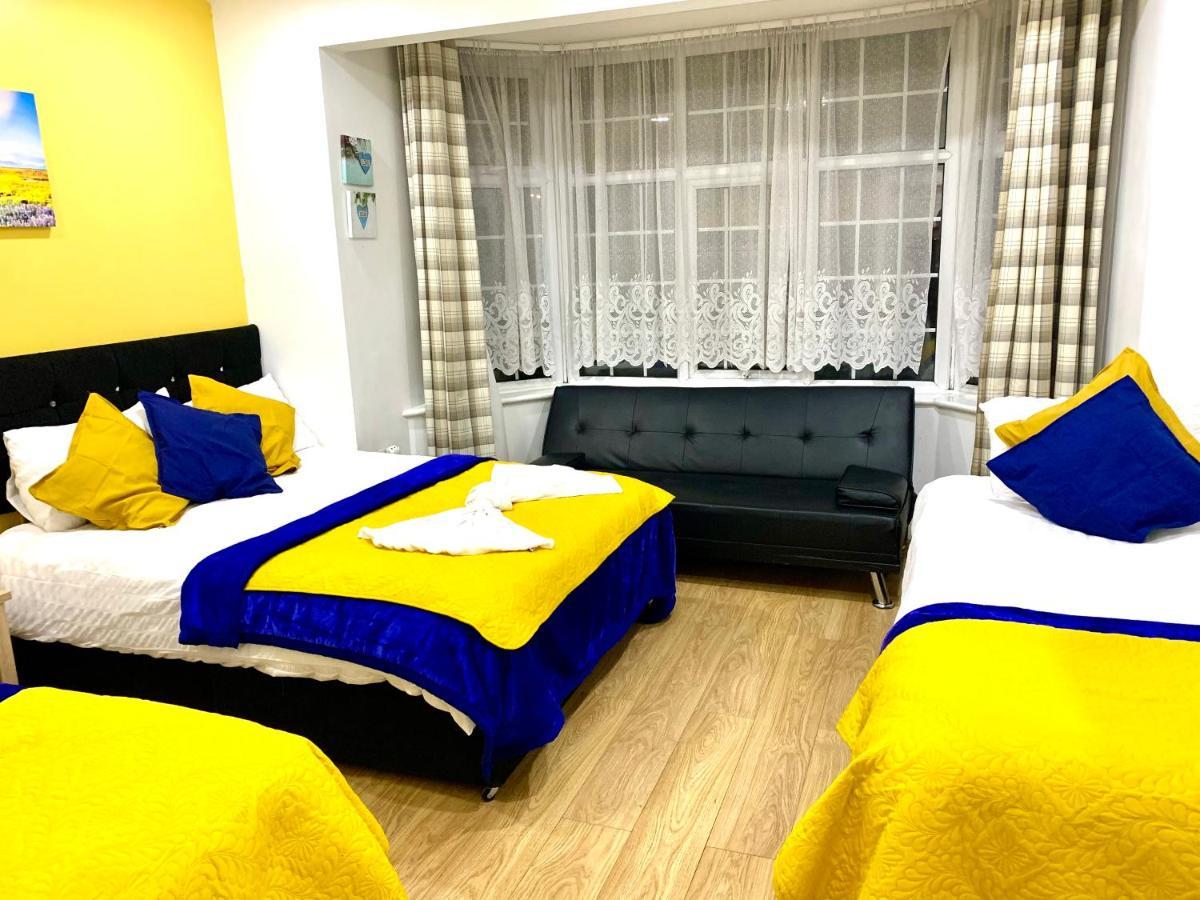 London 2 Bedroom Apartment, Kitchen, Reception And Private Garden Екстериор снимка