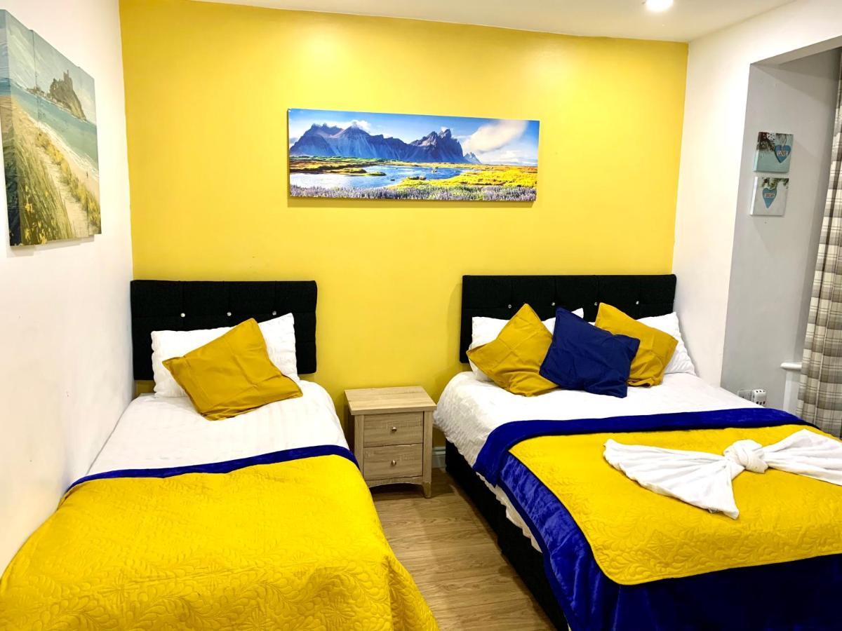 London 2 Bedroom Apartment, Kitchen, Reception And Private Garden Екстериор снимка